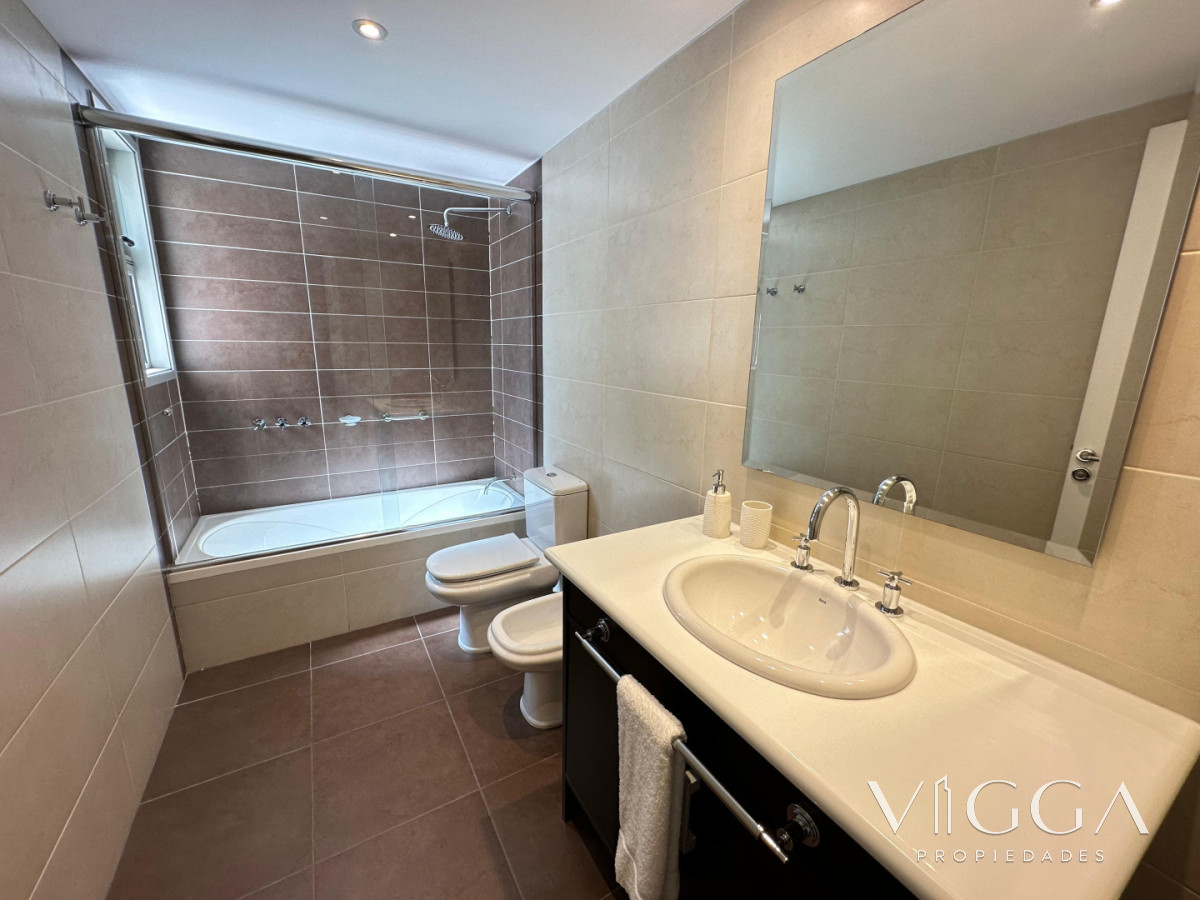 Apartamento ID.27 - Departamento Alquiler Temporada Imperiale 4 dormitorios