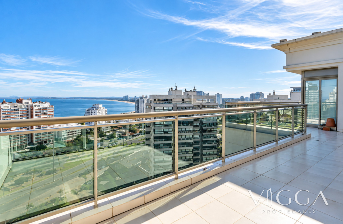 Apartamento ID.217 - Penthouse en Venta en Punta del Este