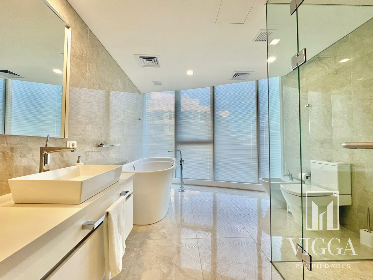 Apartamento ID.56 - Apartamento en alquiler de tres dormitorios en Punta del Este