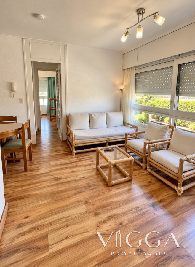 Apartamento ID.325 - Venta apartamento dos dormitorios Punta del Este