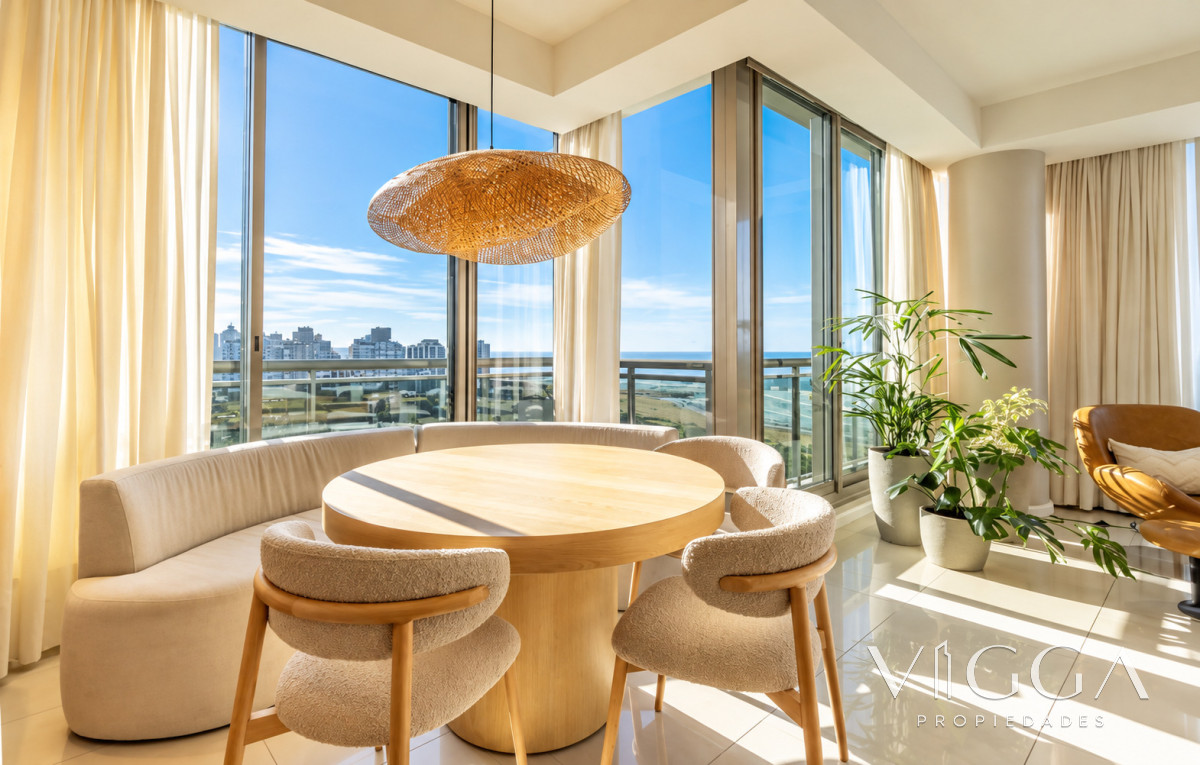 Apartamento ID.217 - Penthouse en Venta en Punta del Este