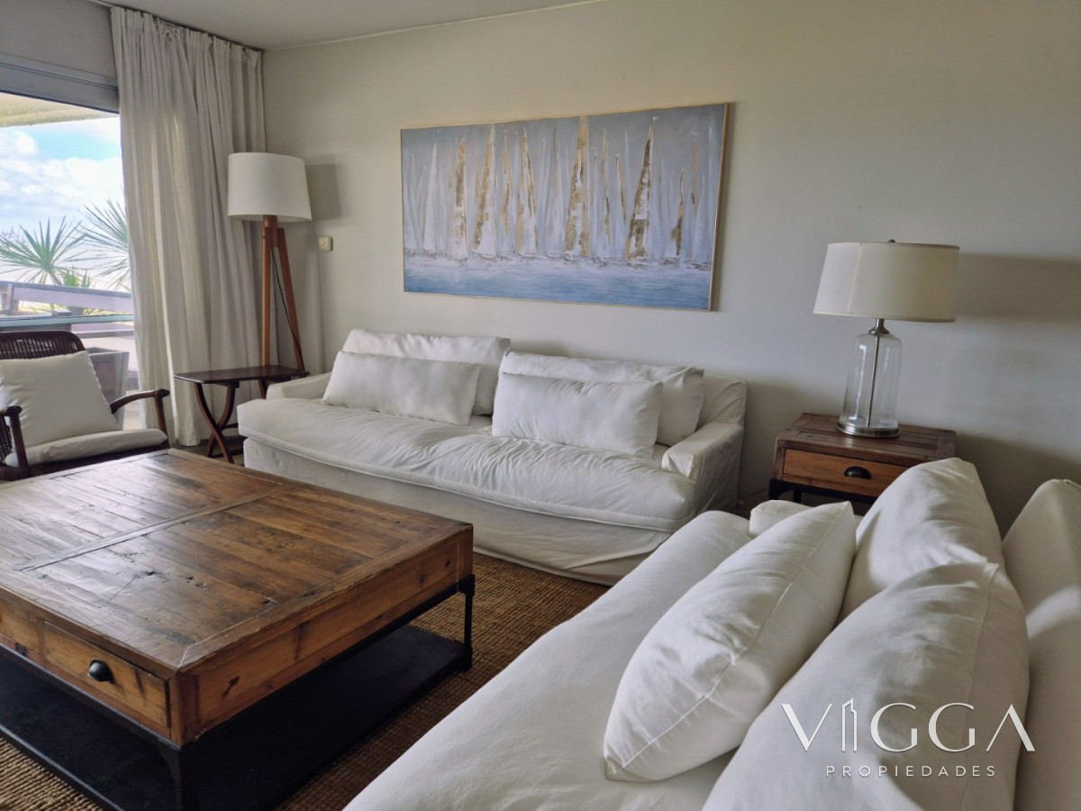 Apartamento ID.87 - Apartamento en venta 4 dormitorios Punta del Este