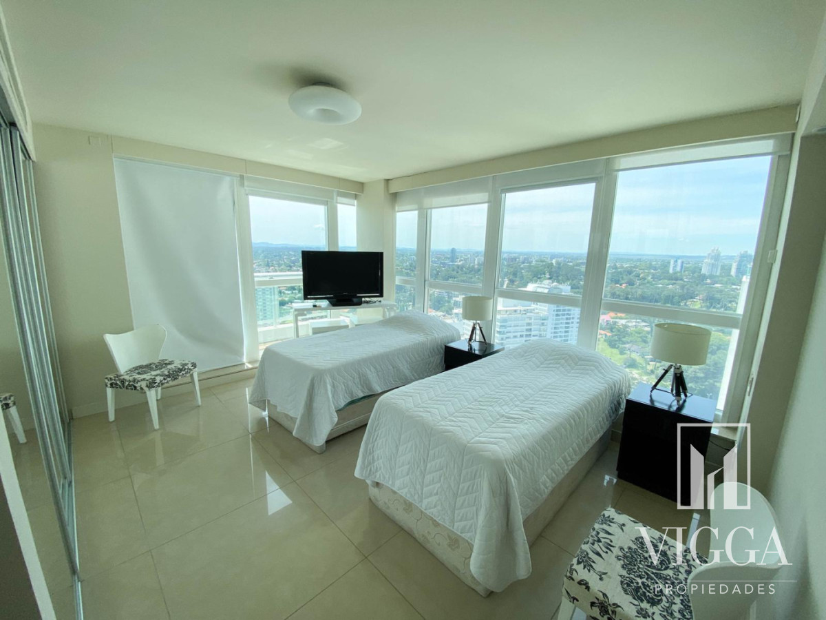 Apartamento ID.13 - Penthouse Aquarela 3 suites y dependencia Punta del Este