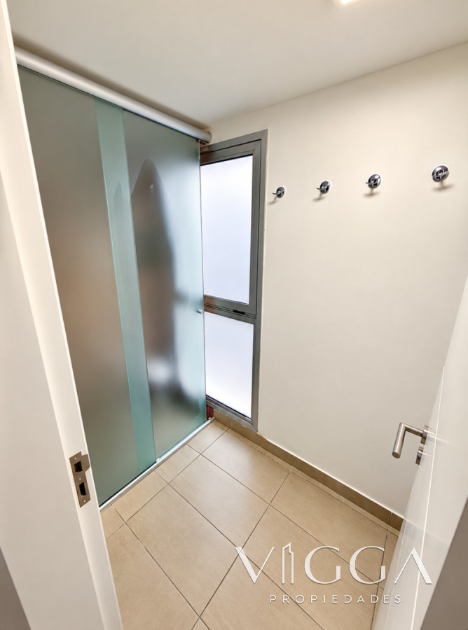 Apartamento ID.222/ - Apartamento en venta tres dormitorios Punta del Este