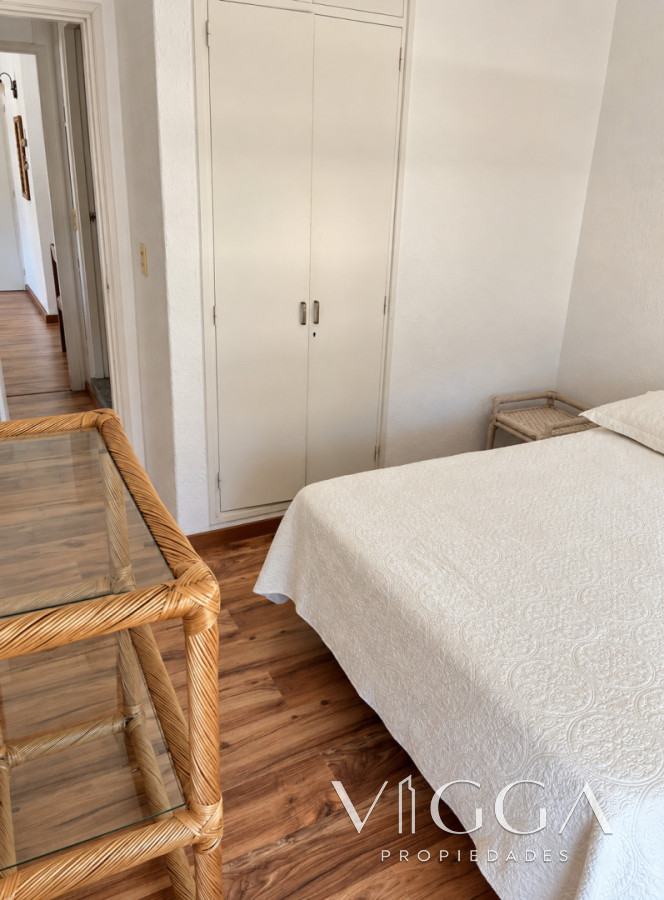 Apartamento ID.325 - Venta apartamento dos dormitorios Punta del Este