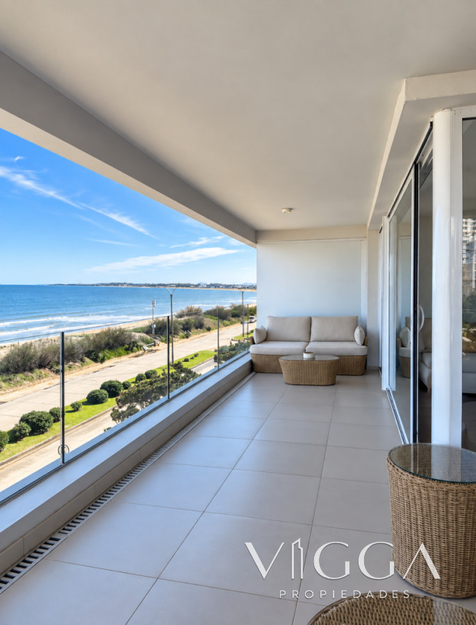 Apartamento ID.260 - Penthouse en Alquiler Playa Mansa Punta del Este 