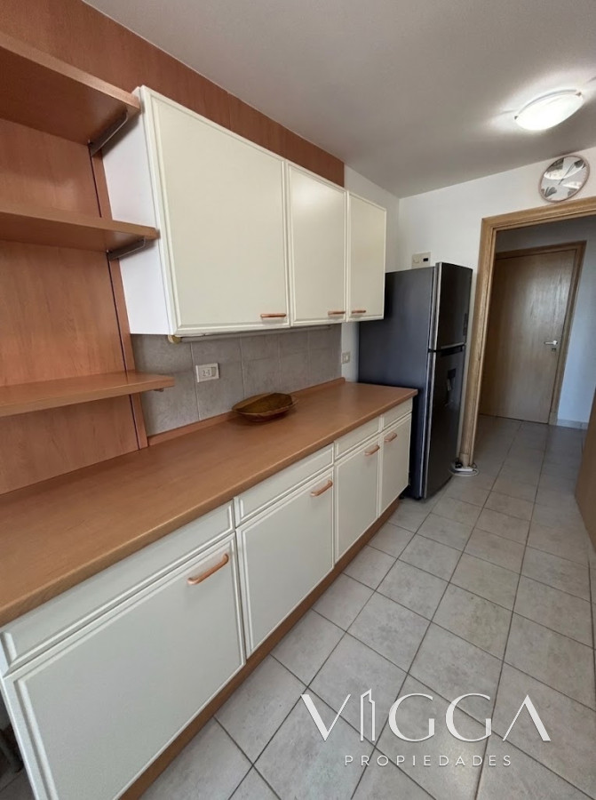 Apartamento ID.126 - Apartamento en venta tres dormitorios Punta del Este