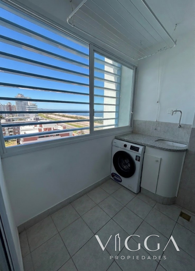 Apartamento ID.126 - Apartamento en venta tres dormitorios Punta del Este