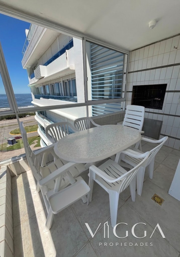 Apartamento ID.126 - Apartamento en venta tres dormitorios Punta del Este
