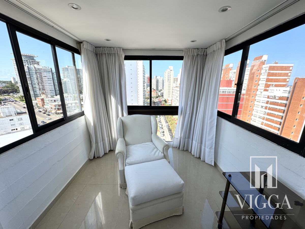 Apartamento ID.28 - Departamento Venta Parquemar Center 4 dormitorios