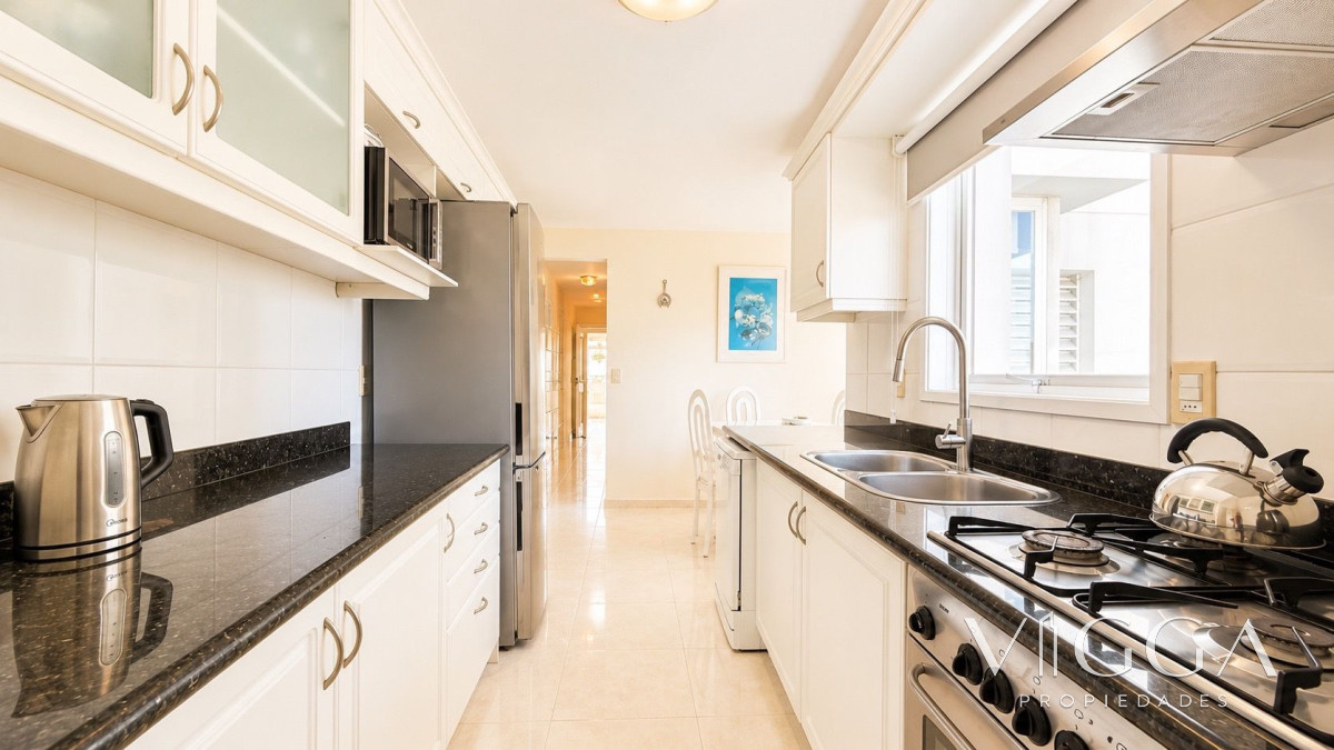 Apartamento ID.395 - Millenium Tower Venta 3 suites y dependencia