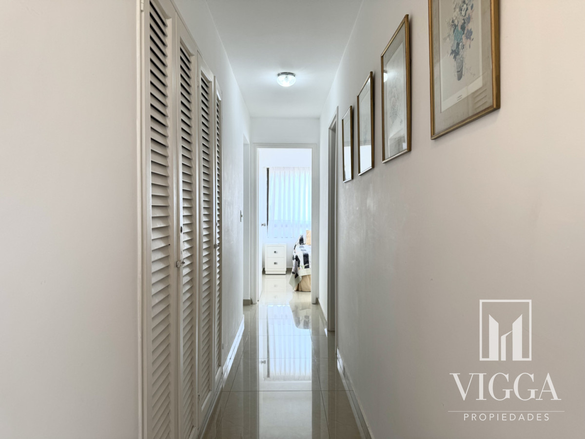 Apartamento ID.28 - Departamento Venta Parquemar Center 4 dormitorios