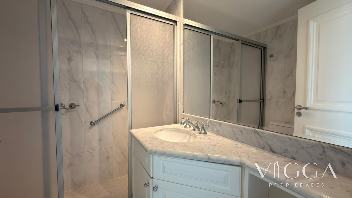 Apartamento ID.395 - Millenium Tower Venta 3 suites y dependencia
