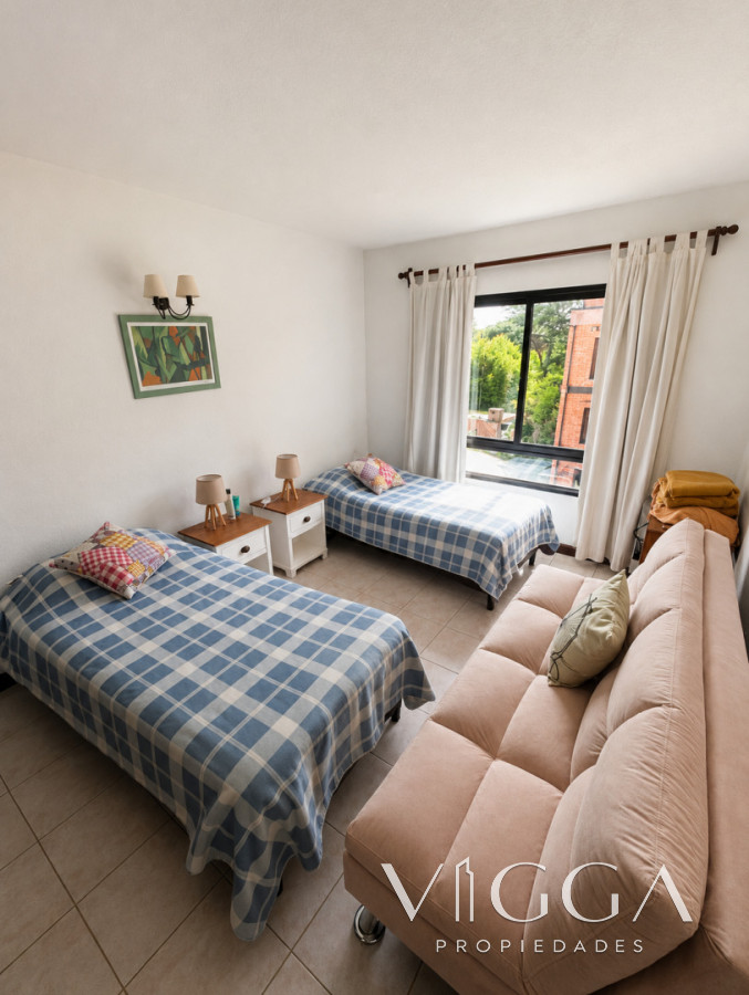 Apartamento ID.122/ - Penthouse en Venta tres dormitorios´Punta del Este