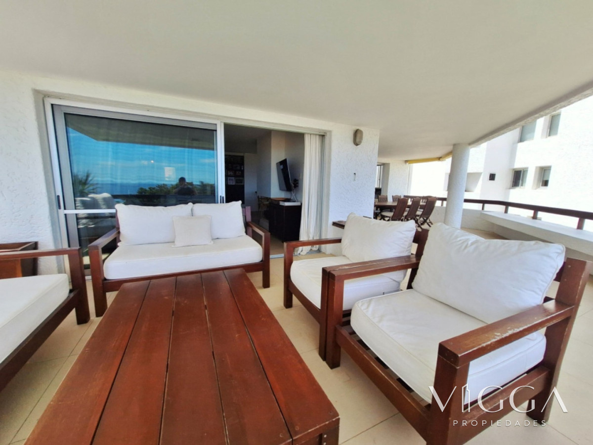 Apartamento ID.87 - Apartamento en venta 4 dormitorios Punta del Este
