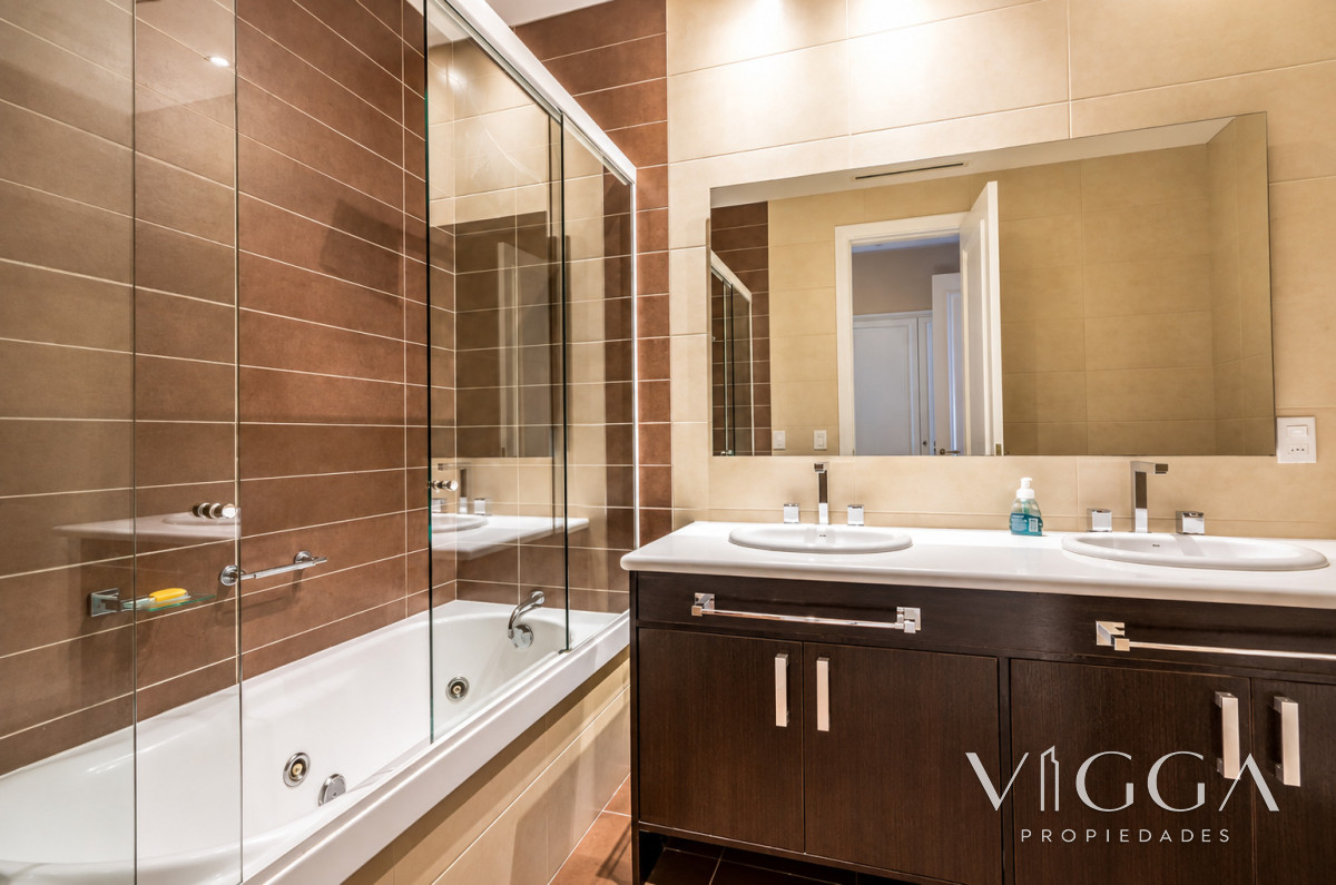 Apartamento ID.217 - Penthouse en Venta en Punta del Este