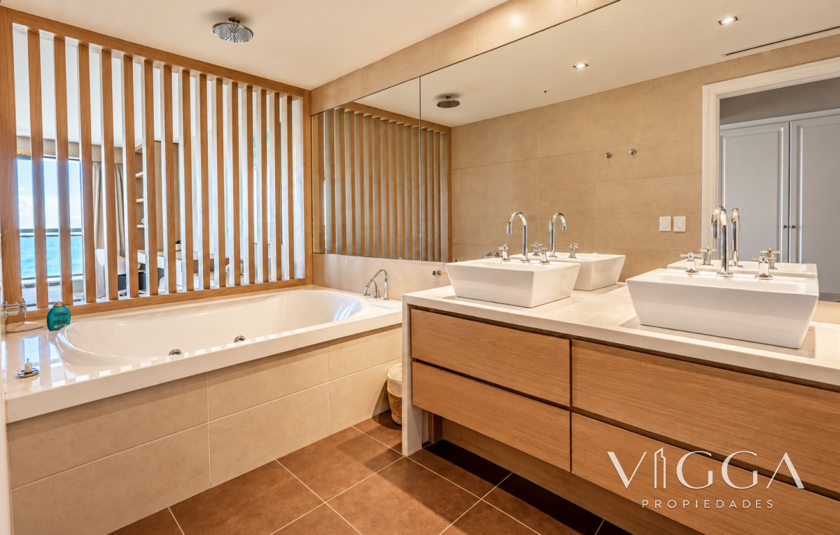 Apartamento ID.217 - Penthouse en Venta en Punta del Este