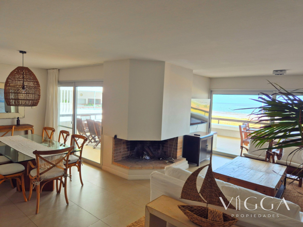 Apartamento ID.87 - Apartamento en venta 4 dormitorios Punta del Este