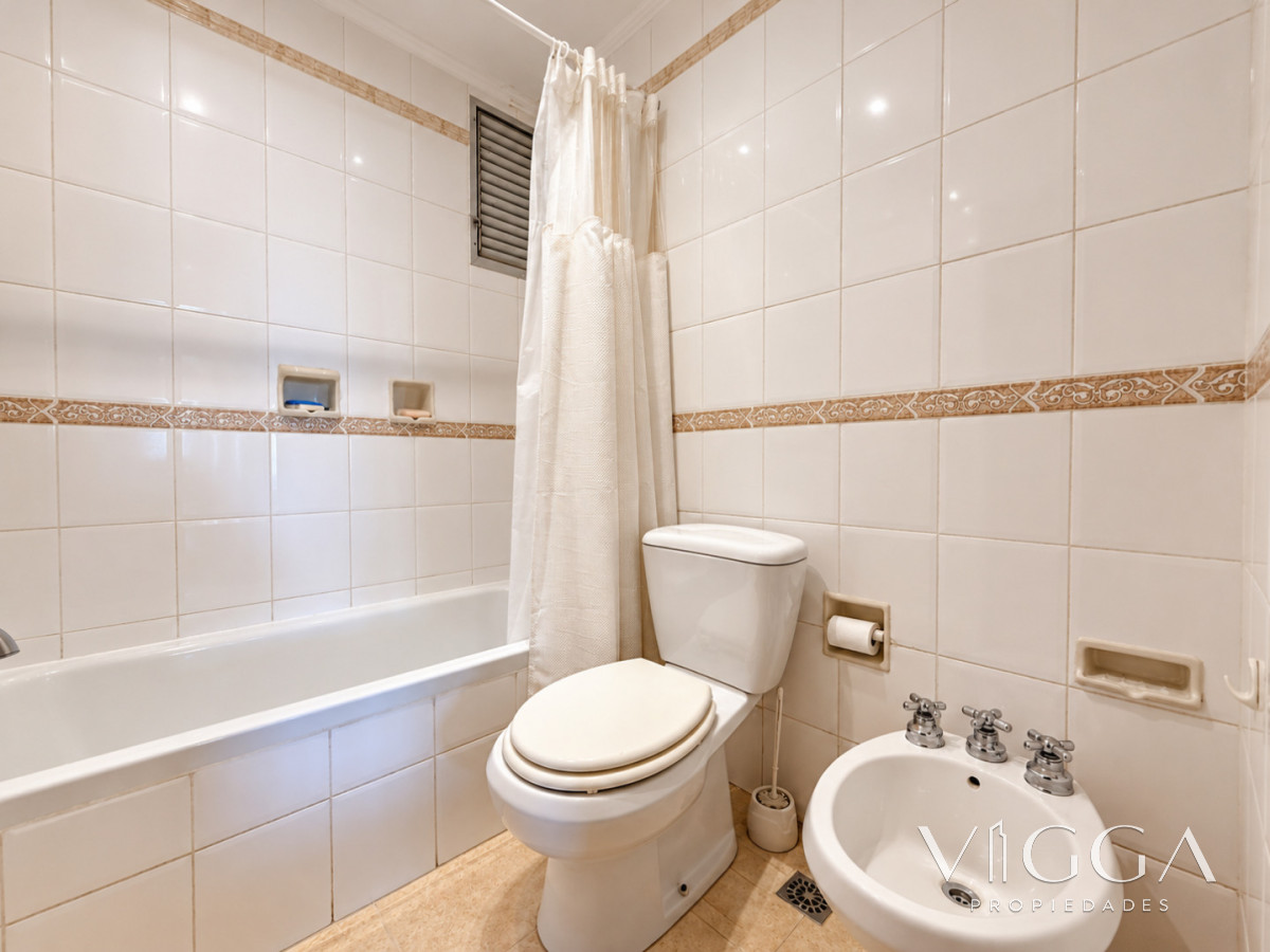 Apartamento ID.410 - Venta Apartamento 3 suites y servicio Puerto Punta del Este