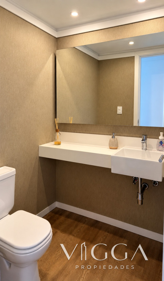 Apartamento ID.260 - Penthouse en Alquiler Playa Mansa Punta del Este 