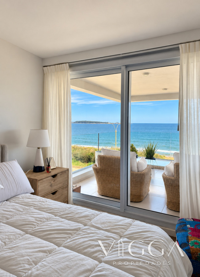 Apartamento ID.260 - Penthouse en Alquiler Playa Mansa Punta del Este 