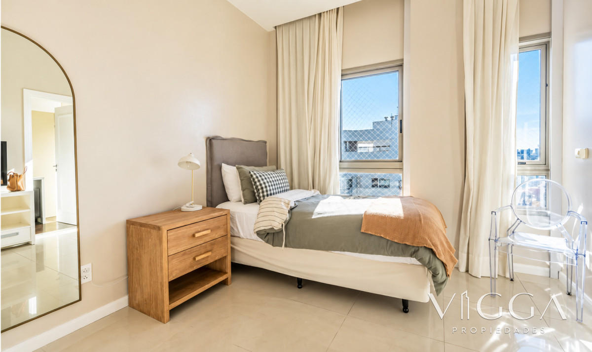 Apartamento ID.217 - Penthouse en Venta en Punta del Este