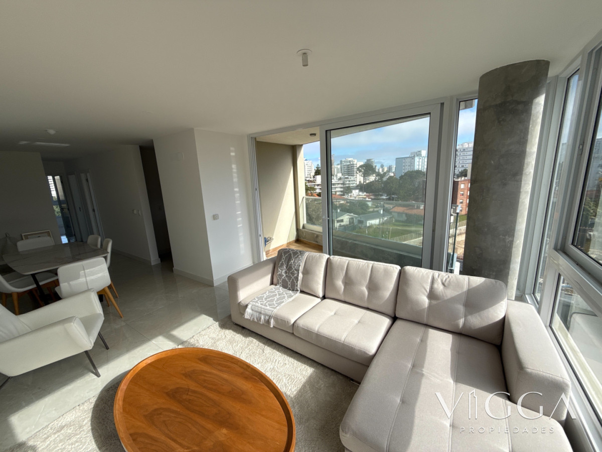 Apartamento ID.136 - Venta Apartamento View II 3 dormitorios Punta del Este