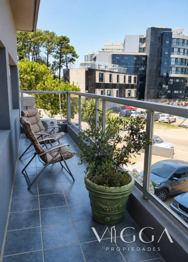 Apartamento ID.133 - Apartamento en venta dos dormitorios Punta del Este