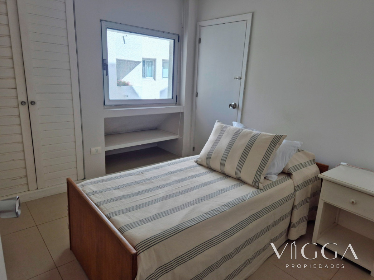 Apartamento ID.87 - Apartamento en venta 4 dormitorios Punta del Este