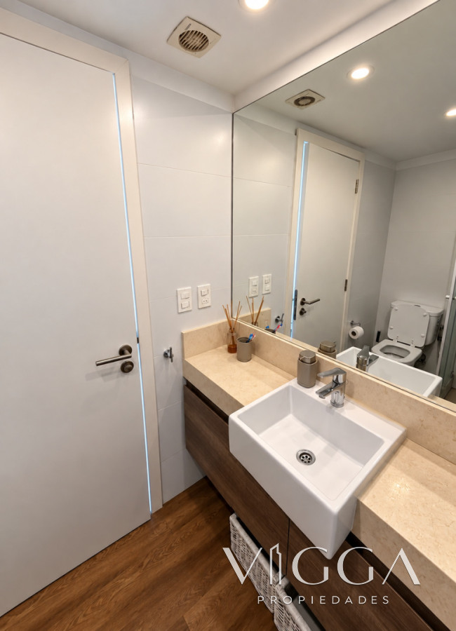 Apartamento ID.260 - Penthouse en Alquiler Playa Mansa Punta del Este 