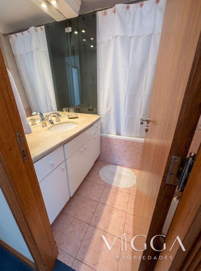 Apartamento ID.126 - Apartamento en venta tres dormitorios Punta del Este