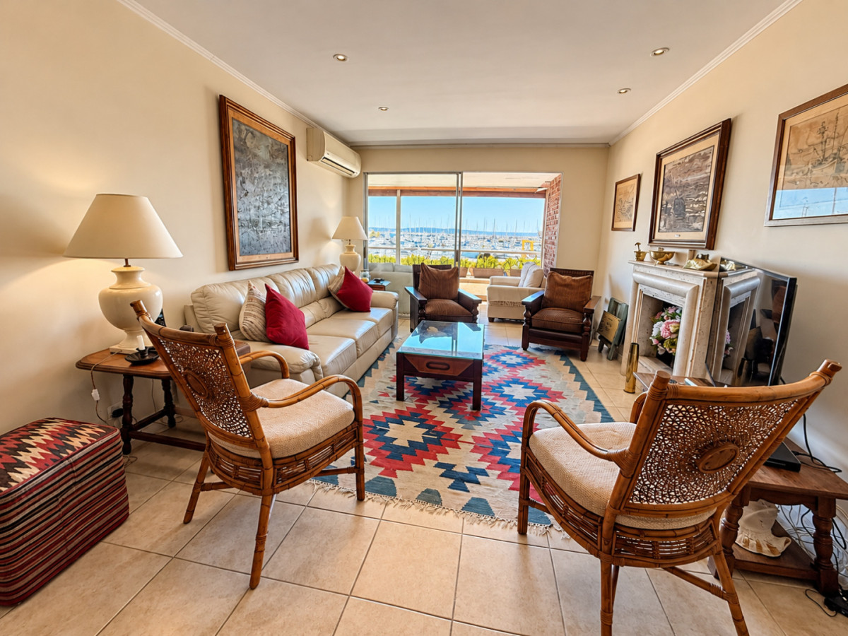 Venta Apartamento 3 suites y servicio Puerto Punta del Este