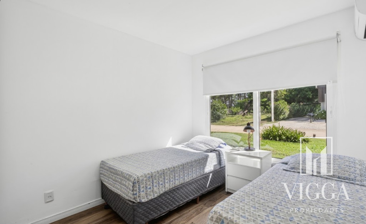 Casa ID.120/ - Casa en Venta tres dormitorios Solanas