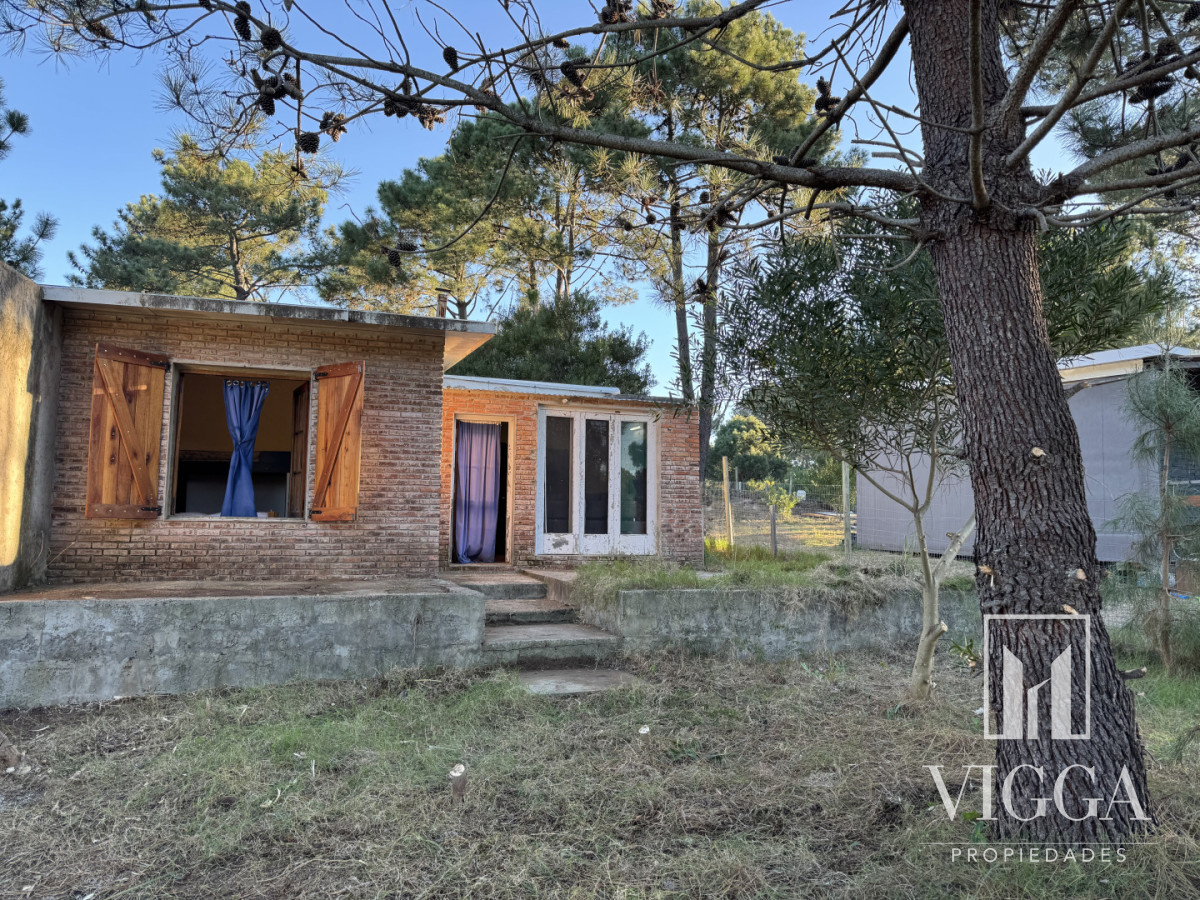 Casa ID.45 - Venta Casa Jaureguiberry 3 dormitorios excelente estado