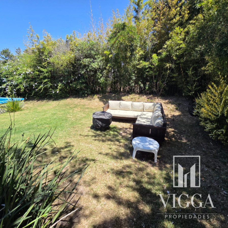 Casa ID.115/ - Casa en venta 4 dormitorios La Barra