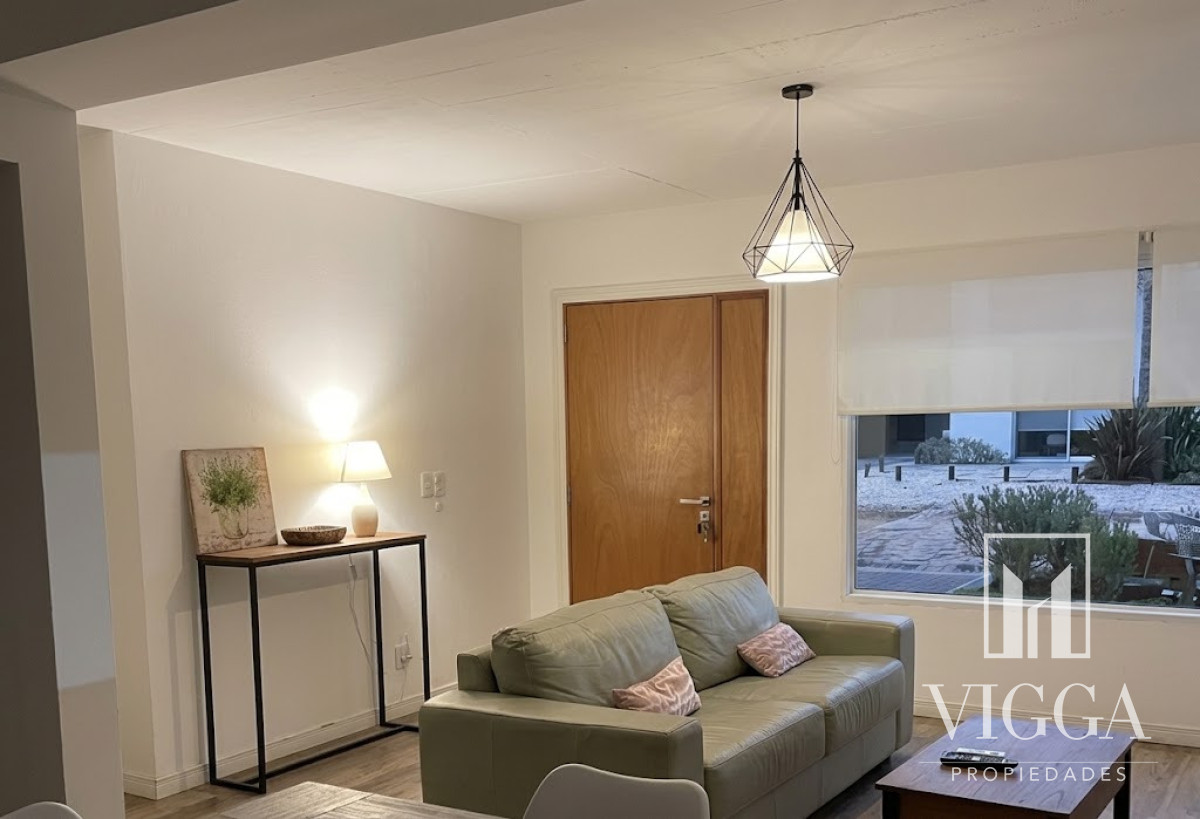 Casa ID.120/ - Casa en Venta tres dormitorios Solanas