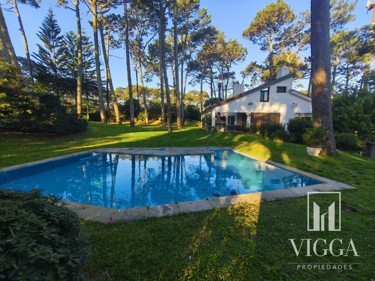 Casa ID.62/ - Casa en venta con 4 suites San Rafael 