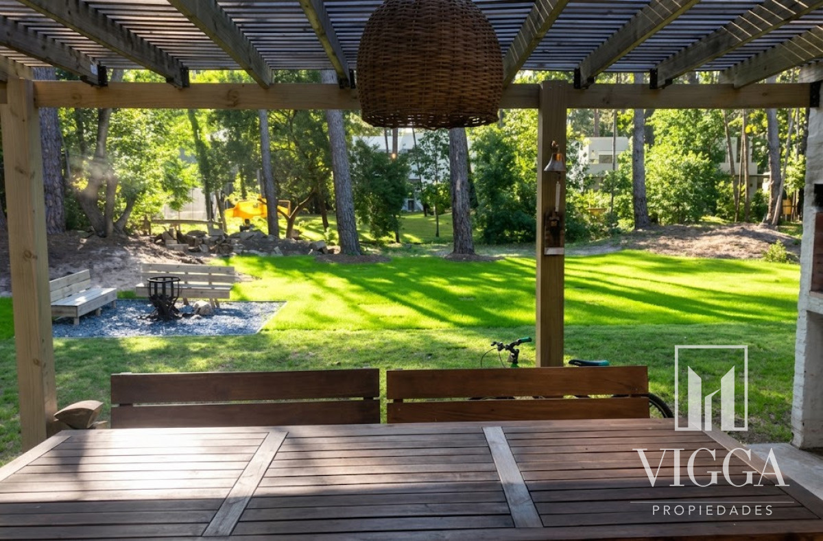 Casa ID.120/ - Casa en Venta tres dormitorios Solanas