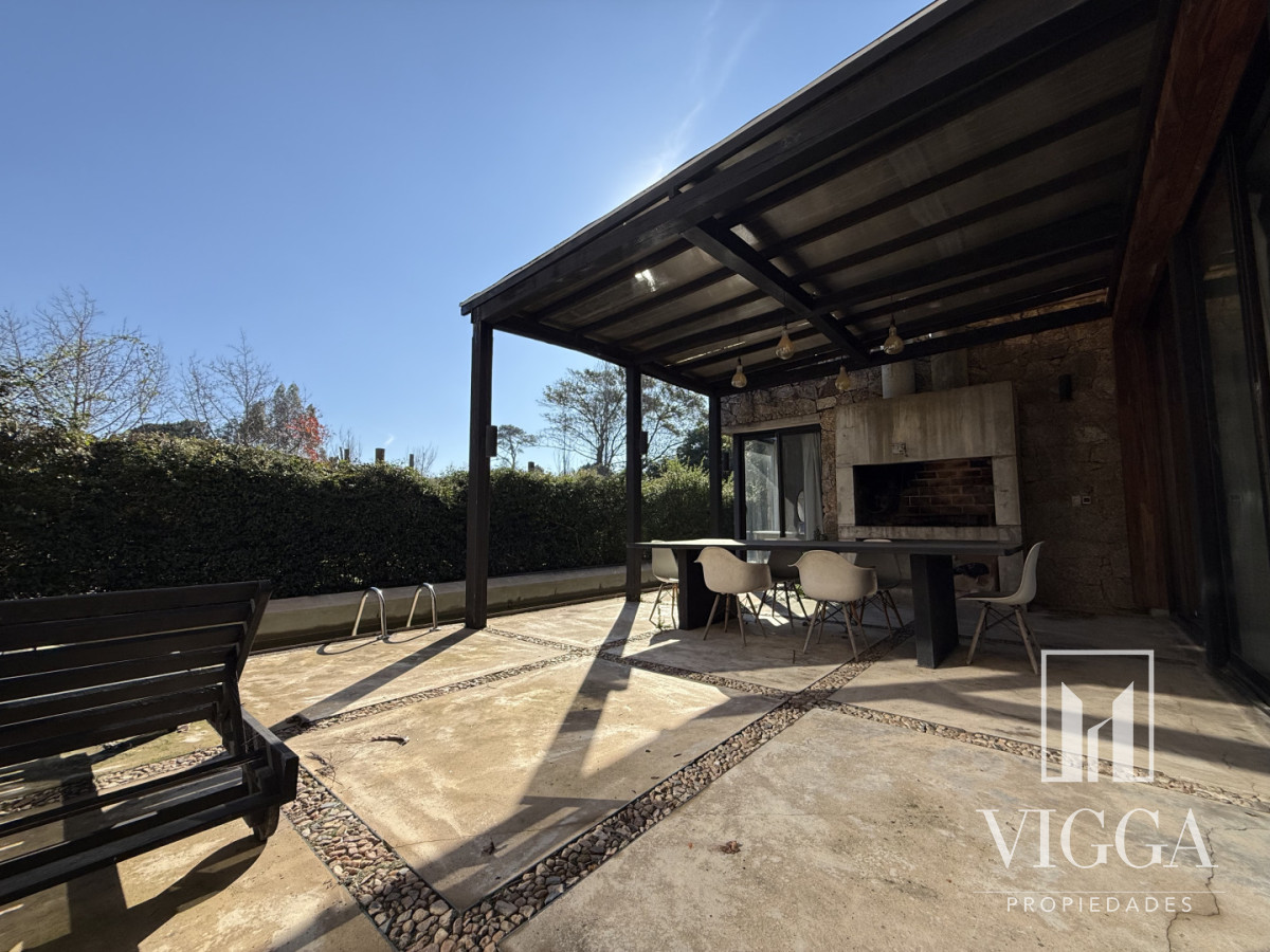 Casa ID.49 - Venta casa 4 suites Barrio privada La Arbolada