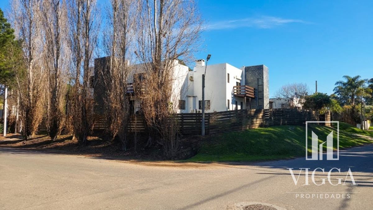Casa ID.145 - Casa en Venta 3 dormitorios Altos del Pinar 