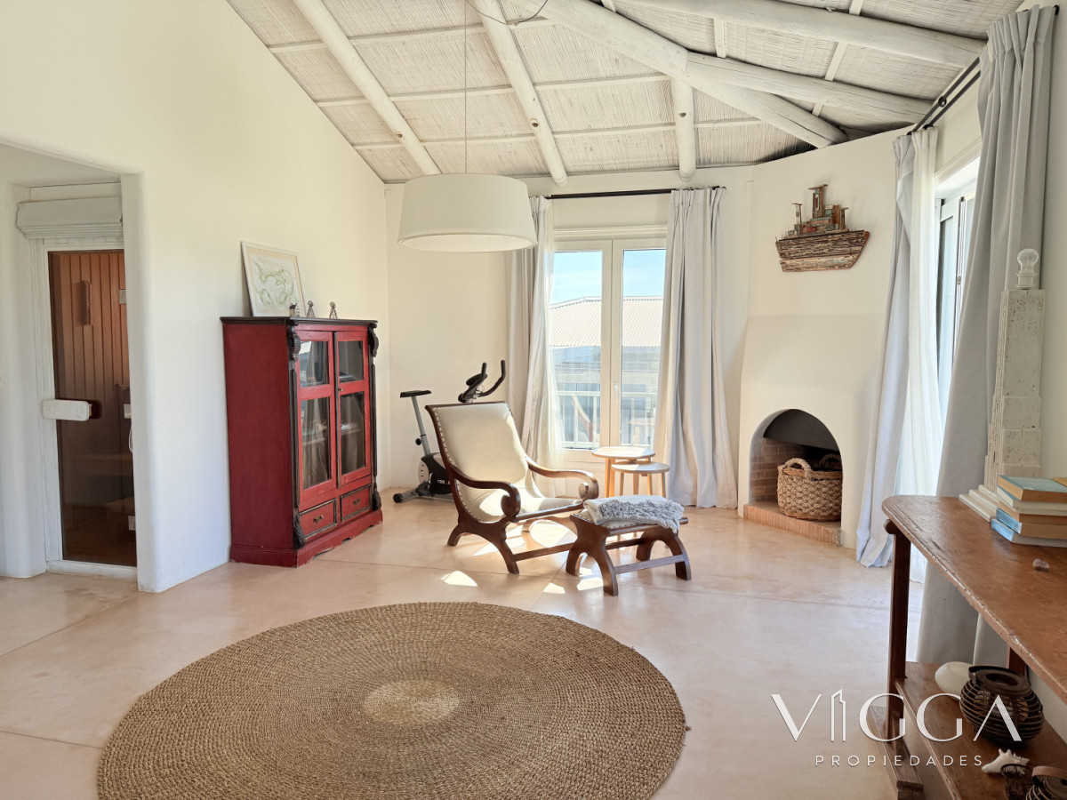 Casa ID.323 - Alquiler Casa 4 suites y dependencia Jose Ignacio Village