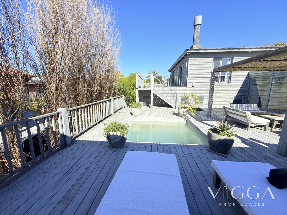 Casa ID.323 - Alquiler Casa 4 suites y dependencia Jose Ignacio Village