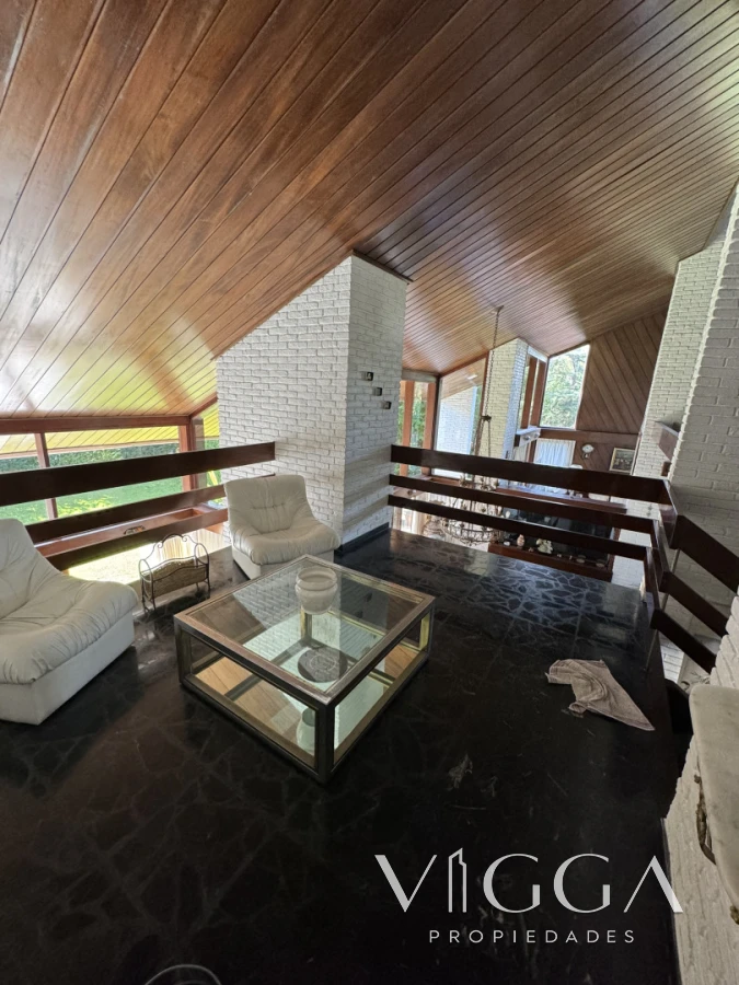 Casa ID.26 - Casa en Venta 4 suites Cantegril Playa Mansa Punta del Este
