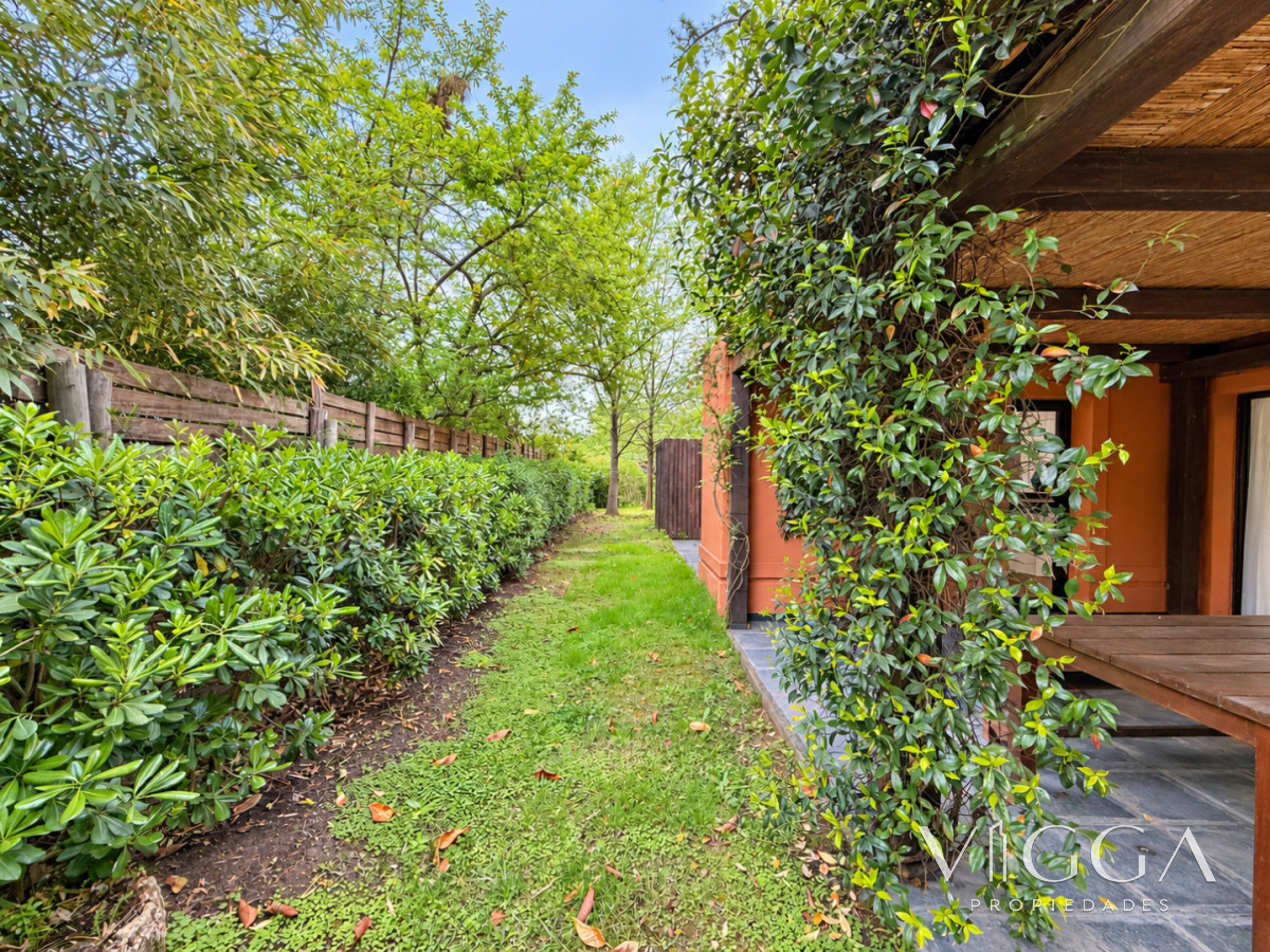 Casa ID.50 - Casa en Venta de Dos dormitorios en Pinares Punta del Este