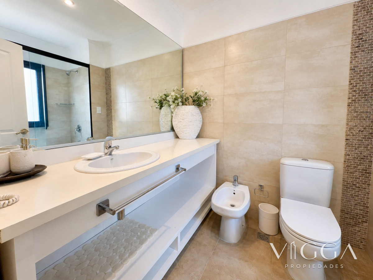 Casa ID.50 - Casa en Venta de Dos dormitorios en Pinares Punta del Este