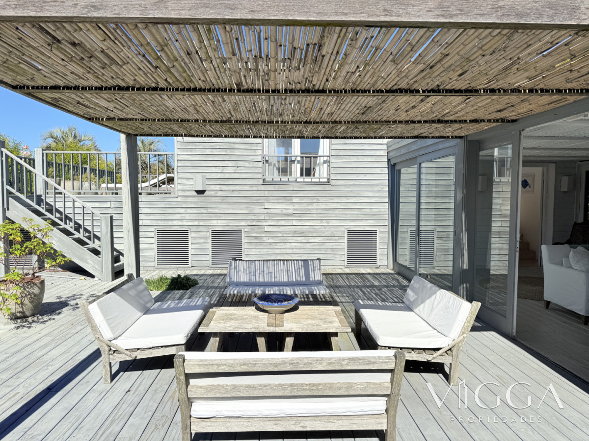 Casa ID.323 - Alquiler Casa 4 suites y dependencia Jose Ignacio Village