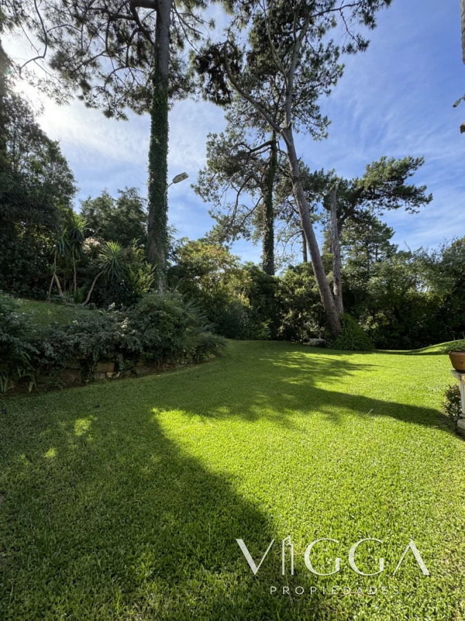 Casa ID.26 - Casa en Venta 4 suites Cantegril Playa Mansa Punta del Este