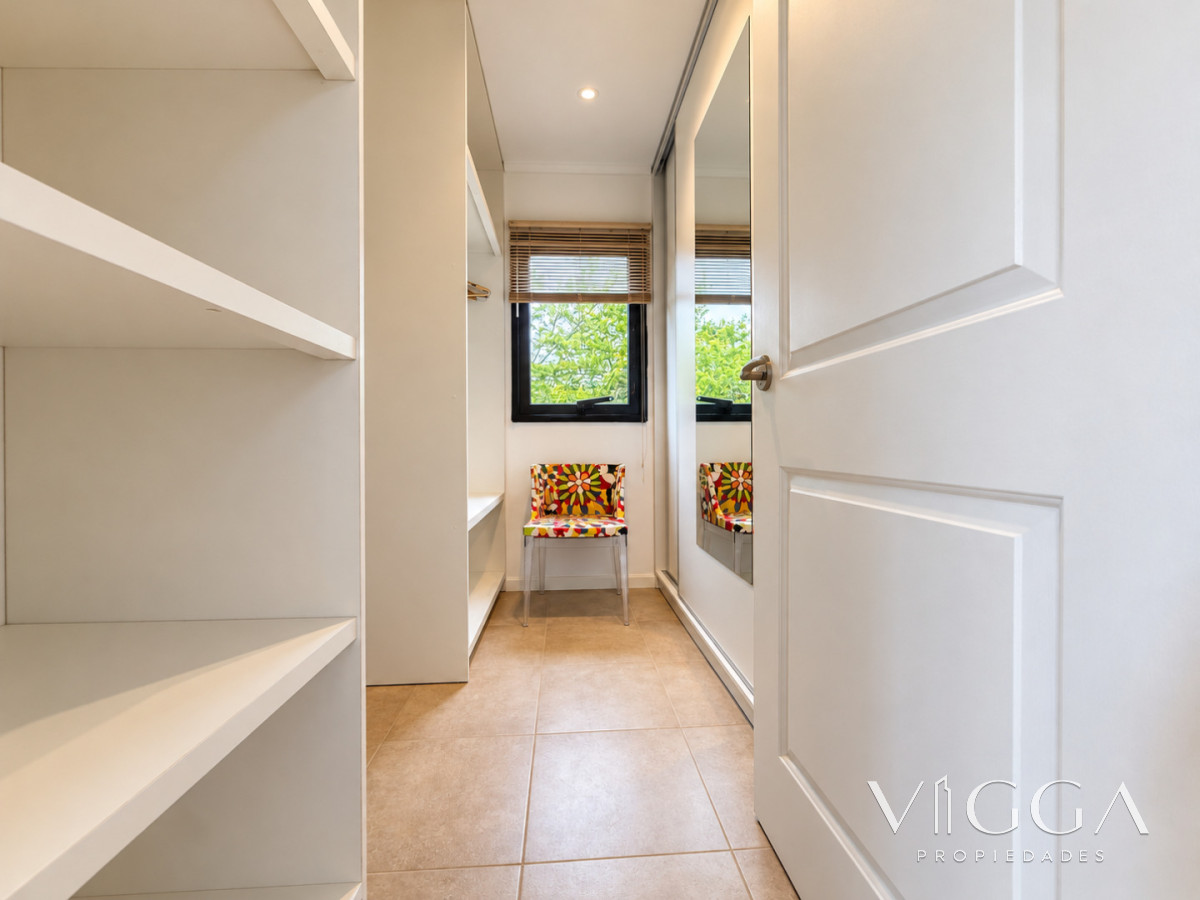 Casa ID.50 - Casa en Venta de Dos dormitorios en Pinares Punta del Este