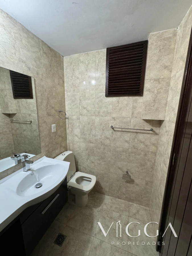 Casa ID.26 - Casa en Venta 4 suites Cantegril Playa Mansa Punta del Este