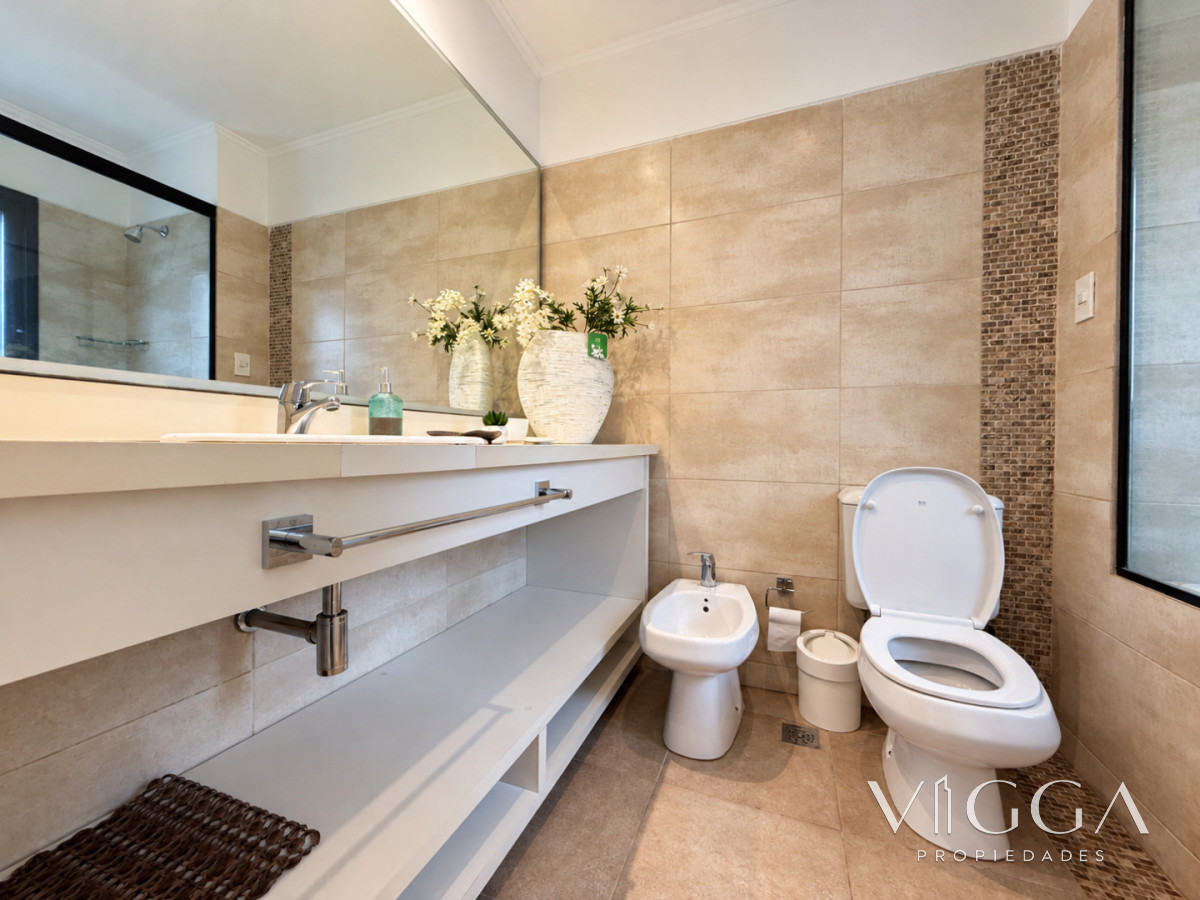 Casa ID.50 - Casa en Venta de Dos dormitorios en Pinares Punta del Este